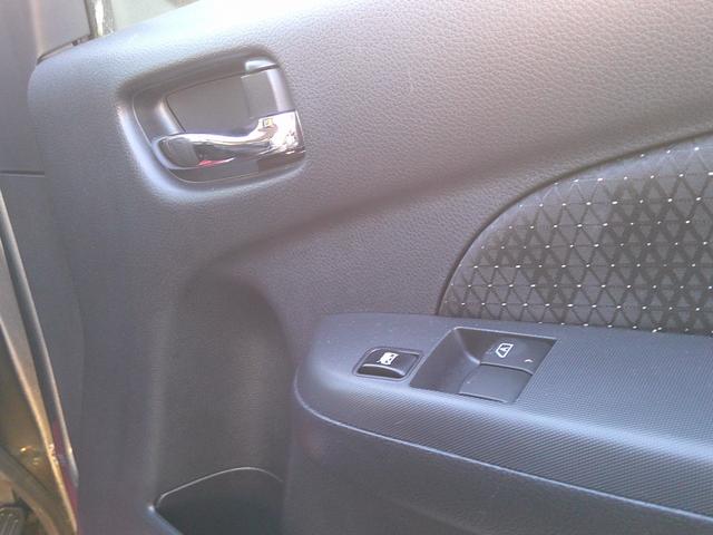 キャラバン ロングプレミアムＧＸ　アルパイン１１インチフルセグナビ　ＤＶＤ　ＢＴ　ＨＤＭＩ　アラウンドビュー　パワスラ　デジタルインアーミラー　ＬＥＤヘッド　前後ドラレコ　カヤバ製ショック　スマートキー（22枚目）