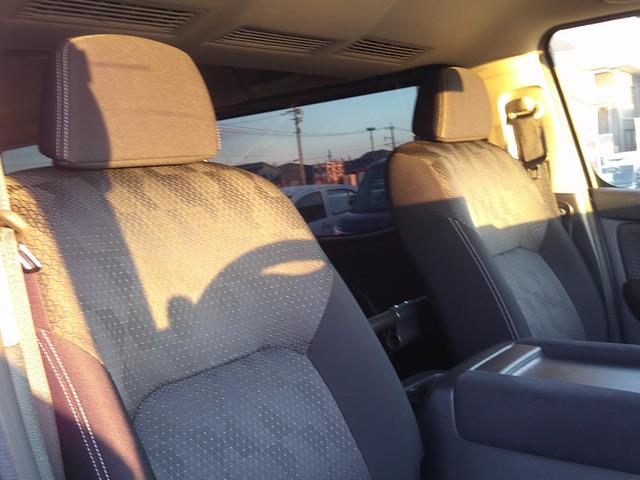 キャラバン ロングプレミアムＧＸ　アルパイン１１インチフルセグナビ　ＤＶＤ　ＢＴ　ＨＤＭＩ　アラウンドビュー　パワスラ　デジタルインアーミラー　ＬＥＤヘッド　前後ドラレコ　カヤバ製ショック　スマートキー（24枚目）