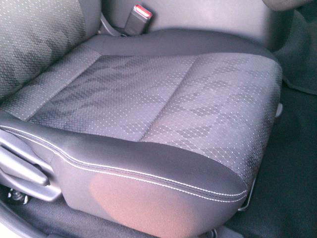 キャラバン ロングプレミアムＧＸ　アルパイン１１インチフルセグナビ　ＤＶＤ　ＢＴ　ＨＤＭＩ　アラウンドビュー　パワスラ　デジタルインアーミラー　ＬＥＤヘッド　前後ドラレコ　カヤバ製ショック　スマートキー（25枚目）