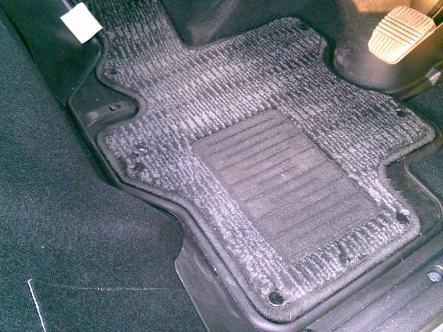 キャラバン ロングプレミアムＧＸ　アルパイン１１インチフルセグナビ　ＤＶＤ　ＢＴ　ＨＤＭＩ　アラウンドビュー　パワスラ　デジタルインアーミラー　ＬＥＤヘッド　前後ドラレコ　カヤバ製ショック　スマートキー（26枚目）