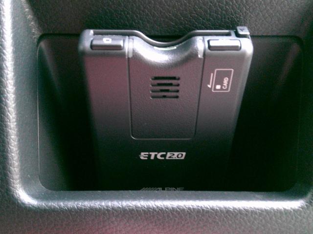 キャラバン ロングプレミアムＧＸ　アルパイン１１インチフルセグナビ　ＤＶＤ　ＢＴ　ＨＤＭＩ　アラウンドビュー　パワスラ　デジタルインアーミラー　ＬＥＤヘッド　前後ドラレコ　カヤバ製ショック　スマートキー（28枚目）