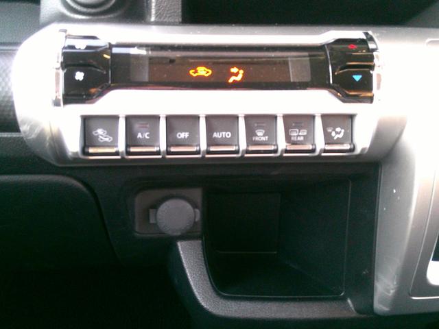 販売車輌は全車１年間走行距離無制限の保証付きです。全国保証になりますので遠方のお客様でもお近くの各ディーラーにて保証修理が可能です。また２年〜３年の長期保証プランもご準備しています。