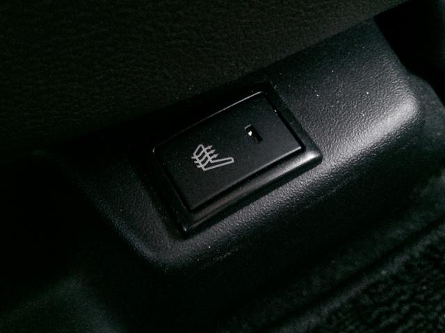 販売車輌は全車１年間走行距離無制限の保証付きです。全国保証になりますので遠方のお客様でもお近くの各ディーラーにて保証修理が可能です。また２年〜３年の長期保証プランもご準備しています。