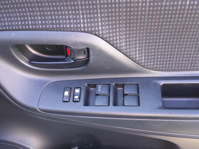 ヴィッツ Ｆ　純正地デジナビ　Ｂｌｕｅｔｏｏｔｈ　バックカメラ　ＥＴＣ　トヨタセーフティ　オートハイビーム　スマートキー×２　プッシュスタート（23枚目）