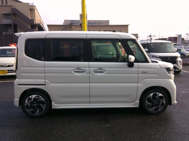 スペーシアカスタム ハイブリッドＸＳ　純正フルセグナビ　Ｂｌｕｅｔｏｏｔｈ　ＨＤＭＩ　Ｃａｒｐｌａｙ　全方位カメラ　両側パワスラ　シートヒーター　ステアリングヒーター　ＨＵＤ　セーフティ　レーダークルーズ　ハーフレザー（7枚目）