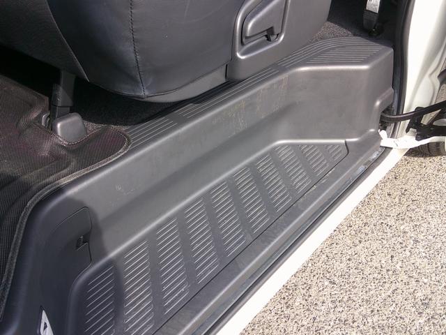 ハイエースバン スーパーGL ダークプライム フルセグナビ DVD Bluetooth バックカメラ 両側パワスラ LEDヘッド ETC ドラレコ スマートキー ハーフレザー AC100V 電格ミラー プッシュスタート(51枚目)