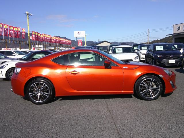 中古車販売はもちろん新車販売・車検＆整備・鈑金＆塗装などお車のことなら何でも当店へご相談ください。お車の保険や故障困った時も当店を思い出してくださいね。