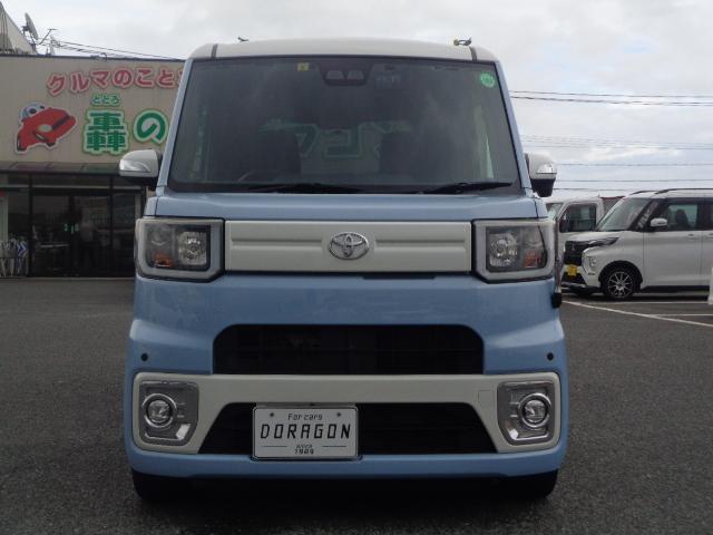 ピクシスメガ Ｇターボ　レジャーエディションＳＡＩＩＩ　禁煙車　純正フルセグナビＤＶＤ　ＢＴ　ＨＤＭＩ　シートヒーター　ラゲージボード　アッパーシステムレール　オーバーヘッドネット　インテリアイルミ　ＥＴＣ２．０　両側パワスラ　ドライビングサポート（11枚目）