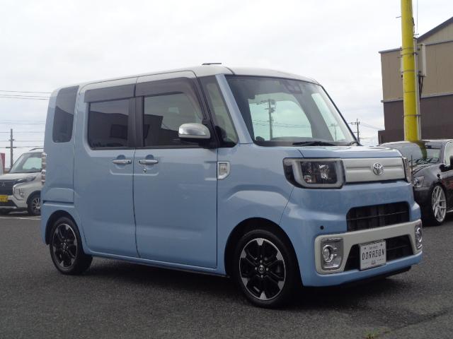 ピクシスメガ Ｇターボ　レジャーエディションＳＡＩＩＩ　禁煙車　純正フルセグナビＤＶＤ　ＢＴ　ＨＤＭＩ　シートヒーター　ラゲージボード　アッパーシステムレール　オーバーヘッドネット　インテリアイルミ　ＥＴＣ２．０　両側パワスラ　ドライビングサポート（12枚目）