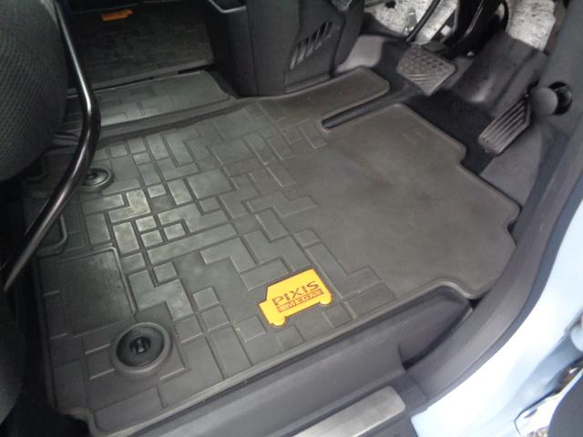 ピクシスメガ Ｇターボ　レジャーエディションＳＡＩＩＩ　禁煙車　純正フルセグナビＤＶＤ　ＢＴ　ＨＤＭＩ　シートヒーター　ラゲージボード　アッパーシステムレール　オーバーヘッドネット　インテリアイルミ　ＥＴＣ２．０　両側パワスラ　ドライビングサポート（38枚目）