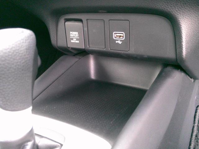 フィット ホーム 純正フルセグナビ DVD BT バックカメラ 前後ドラレコ 電動パーキング スマートキー×2 パーキングソナー LEDオートヘッド クルーズコントロール ステリモ 衝突軽減ブレーキ ハーフレザー(39枚目)