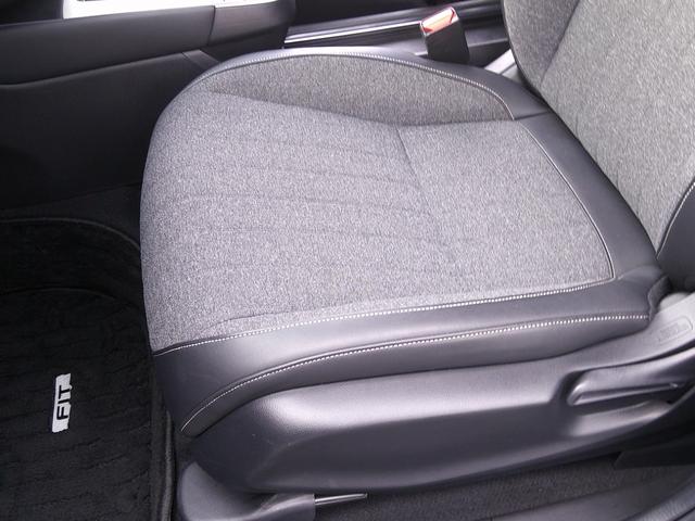 フィット ホーム 純正フルセグナビ DVD BT バックカメラ 前後ドラレコ 電動パーキング スマートキー×2 パーキングソナー LEDオートヘッド クルーズコントロール ステリモ 衝突軽減ブレーキ ハーフレザー(44枚目)