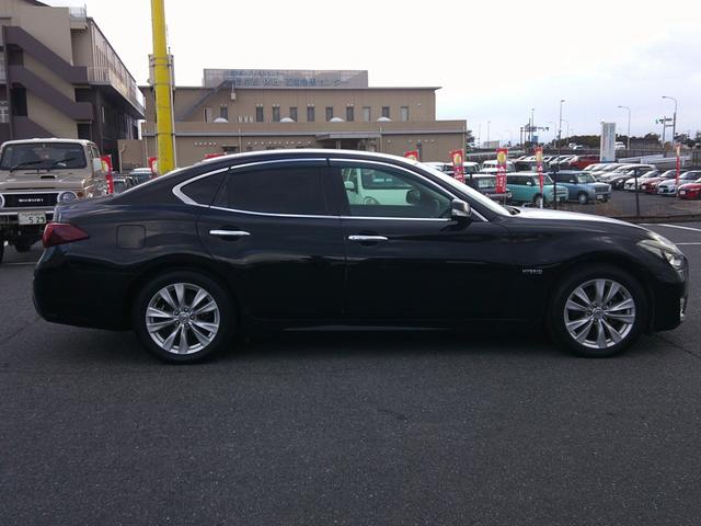 フーガハイブリッド Aパッケージ 純正フルセグナビDVD アラウンドビュー ドラレコ ビルトインETC スマートキー×2 ステリモ パワーシート ハーフレザー パーキングソナー クルーズコントロール(7枚目)