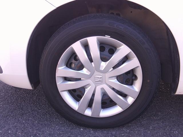 フィット ベーシック　純正ナビ　Ｂｌｕｅｔｏｏｔｈ　バックカメラ　前後ドラレコ　スマートキー×２　オートＬＥＤヘッド　クルーズコントロール　ビルトインＥＴＣ　電動パーキング　パーキングソナー　ステリモ（18枚目）