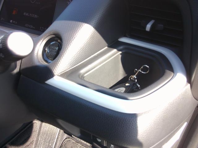 フィット ベーシック　純正ナビ　Ｂｌｕｅｔｏｏｔｈ　バックカメラ　前後ドラレコ　スマートキー×２　オートＬＥＤヘッド　クルーズコントロール　ビルトインＥＴＣ　電動パーキング　パーキングソナー　ステリモ（28枚目）