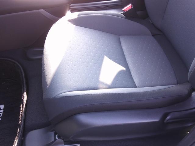 フィット ベーシック　純正ナビ　Ｂｌｕｅｔｏｏｔｈ　バックカメラ　前後ドラレコ　スマートキー×２　オートＬＥＤヘッド　クルーズコントロール　ビルトインＥＴＣ　電動パーキング　パーキングソナー　ステリモ（45枚目）