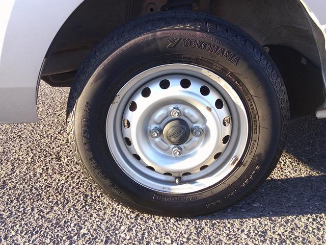 ハイゼットトラック スタンダードＳＡＩＩＩｔ　ＡＴ　４ＷＤ　ブレーキサポート　ＥＴＣ　ＬＥＤヘッド　ゴムマット　純正オーディオ　横滑り防止（18枚目）