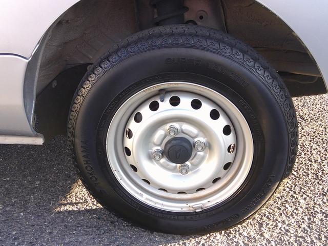 ハイゼットトラック スタンダードＳＡＩＩＩｔ　ＡＴ　４ＷＤ　ブレーキサポート　ＥＴＣ　ＬＥＤヘッド　ゴムマット　純正オーディオ　横滑り防止（21枚目）