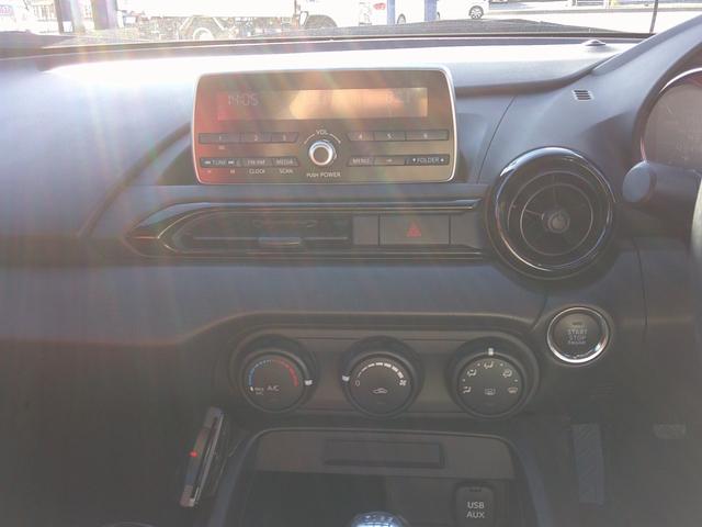 ロードスター Ｓ　６ＭＴ　オープン　ＥＴＣ　純正ブラックＡＷ　革調シートカバー　スマートキー　プッシュスタート　純正オーディオ（32枚目）