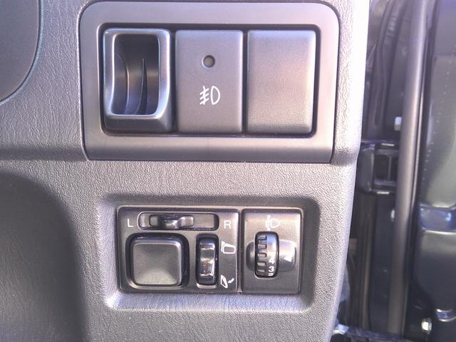 ジムニー クロスアドベンチャー　ワンオーナー　ＭＴ　４ＷＤ　フルセグナビ　ＤＶＤ　ＢＴ　ＨＤＭＩ　ＥＴＣ　シートヒーター　禁煙車　純正ＡＷ　合皮シート　キーレス　電格ミラー（30枚目）