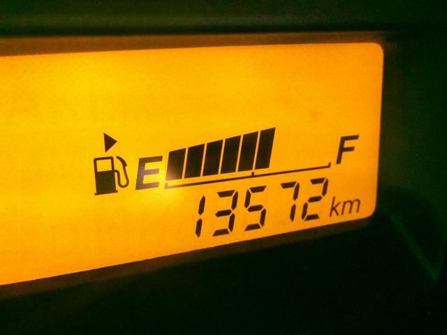 キャリイトラック ＫＣスペシャル　ＭＴ　４ＷＤ　ブレーキサポート　オートライト　荷台ゴムマット　キーレス　純正オーディオ　車線逸脱防止（35枚目）