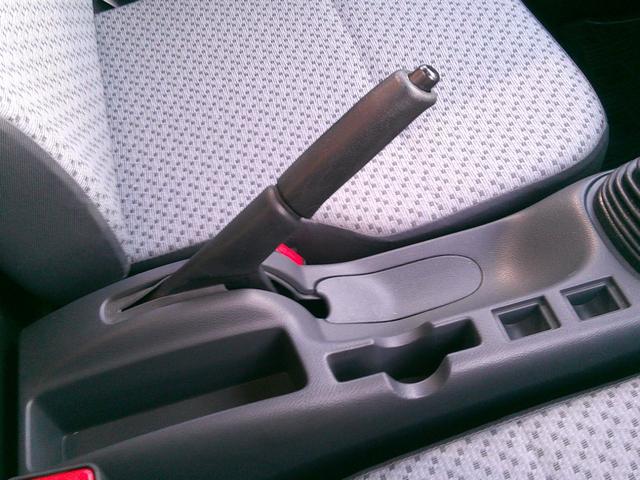 キャリイトラック ＫＣスペシャル　ＭＴ　４ＷＤ　ブレーキサポート　オートライト　荷台ゴムマット　キーレス　純正オーディオ　車線逸脱防止（41枚目）