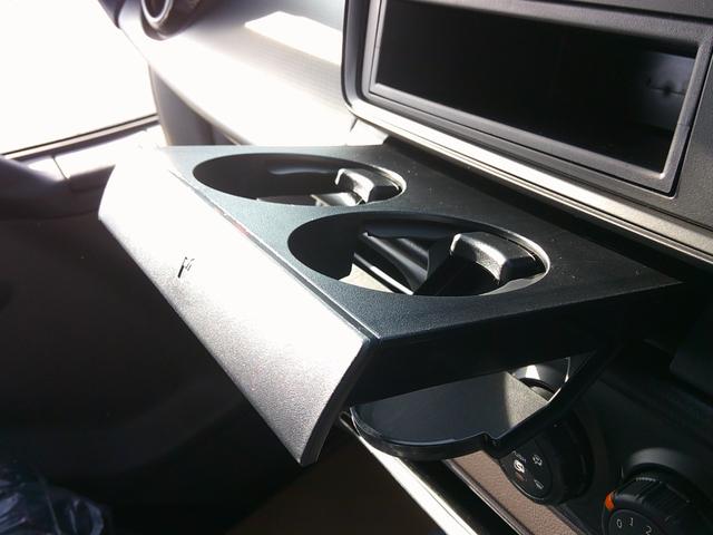 キャンター Ｗキャブ全低床　登録済未使用車　Ｂｌｕｅｔｏｏｔｈ付きオーディオ　バックカメラ　フル液晶メーター　スマートキー×２　ラバーマット　電格ミラー　サイドバイザー（43枚目）