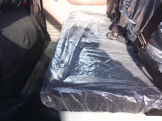 キャンター Ｗキャブ全低床　登録済未使用車　Ｂｌｕｅｔｏｏｔｈ付きオーディオ　バックカメラ　フル液晶メーター　スマートキー×２　ラバーマット　電格ミラー　サイドバイザー（54枚目）