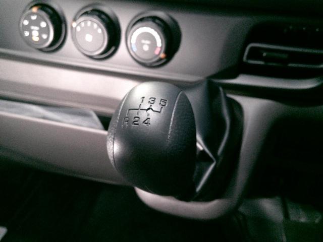 キャンター ダンプ　登録済未使用車　ダンプ　純正Ｂｌｕｅｔｏｏｔｈ付きオーディオ　バックカメラ　スマートキー×２　ＬＥＤヘッド　フル液晶モニター　電格ミラー　ラバーマット（43枚目）