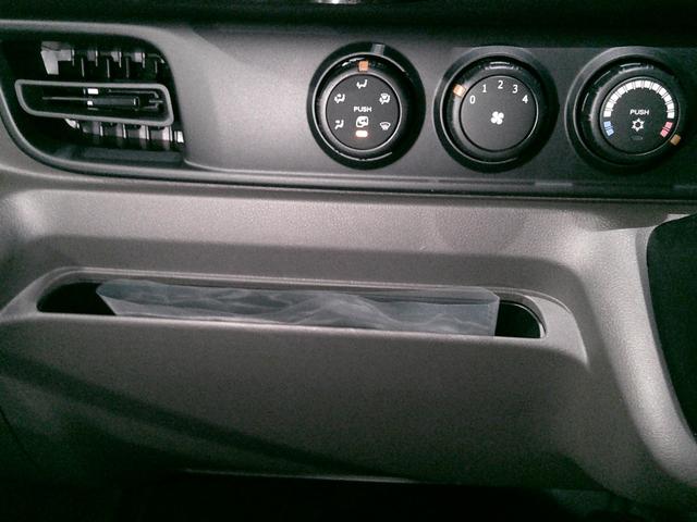 キャンター ダンプ　登録済未使用車　ダンプ　純正Ｂｌｕｅｔｏｏｔｈ付きオーディオ　バックカメラ　スマートキー×２　ＬＥＤヘッド　フル液晶モニター　電格ミラー　ラバーマット（46枚目）