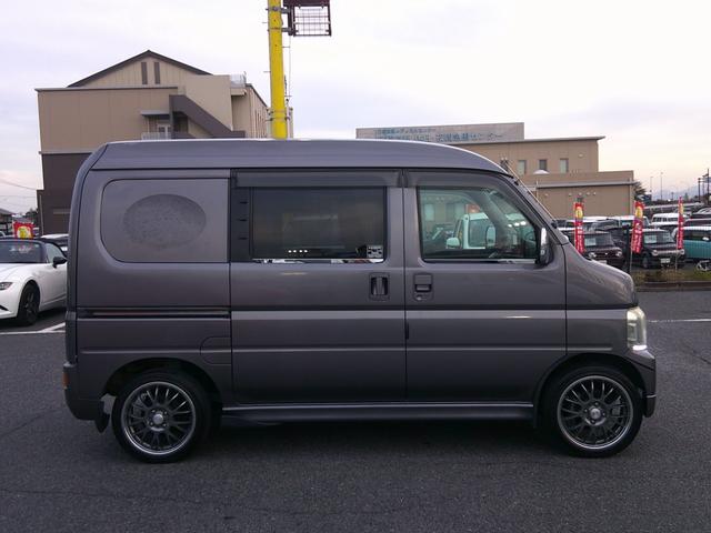 バモスホビオプロ ベースグレード　キャンピング仕様　給排水ポリタンク　シャワーシンク　４ＷＤ　ＥＴＣ　ディスプレイオーディオ　社外ＡＷ・グリル（8枚目）