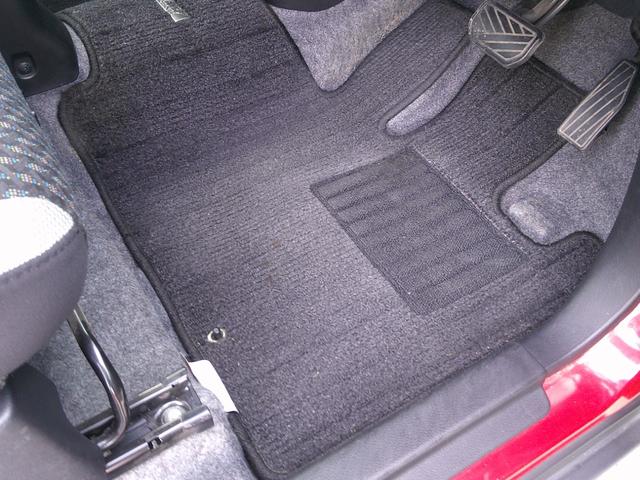 �̔����q�͑S�ԂP�N�ԑ��s�����������̕ۏؕt���ł��B�S���ۏ؂ɂȂ�܂��̂ŉ����̂��q�l�ł����߂��̊e�f�B�[���[�ɂĕۏ؏C�����\�ł��B�܂��Q�N�`�R�N�̒����ۏ؃v���������������Ă��܂��B