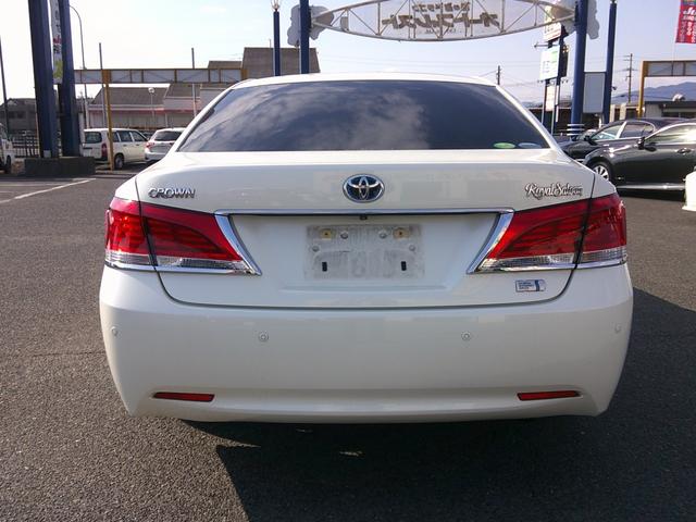 クラウンハイブリッド ロイヤルサルーン　純正フルセグナビ　ＤＶＤ　Ｂｌｕｅｔｏｏｔｈ　バックカメラ　シートヒーター　クルーズコントロール　ブレーキサポート　ビルトインＥＴＣ　パワーシート　ステリモ　ＨＩＤヘッド　スマートキー×２（11枚目）