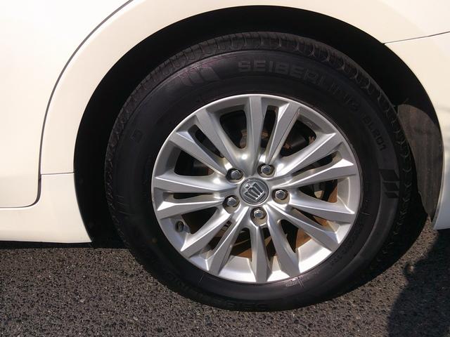 クラウンハイブリッド ロイヤルサルーン　純正フルセグナビ　ＤＶＤ　Ｂｌｕｅｔｏｏｔｈ　バックカメラ　シートヒーター　クルーズコントロール　ブレーキサポート　ビルトインＥＴＣ　パワーシート　ステリモ　ＨＩＤヘッド　スマートキー×２（19枚目）