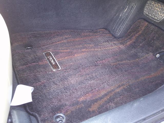 クラウンハイブリッド ロイヤルサルーン　純正フルセグナビ　ＤＶＤ　Ｂｌｕｅｔｏｏｔｈ　バックカメラ　シートヒーター　クルーズコントロール　ブレーキサポート　ビルトインＥＴＣ　パワーシート　ステリモ　ＨＩＤヘッド　スマートキー×２（30枚目）