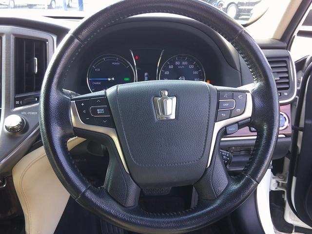 クラウンハイブリッド ロイヤルサルーン　純正フルセグナビ　ＤＶＤ　Ｂｌｕｅｔｏｏｔｈ　バックカメラ　シートヒーター　クルーズコントロール　ブレーキサポート　ビルトインＥＴＣ　パワーシート　ステリモ　ＨＩＤヘッド　スマートキー×２（33枚目）