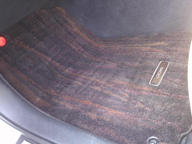 クラウンハイブリッド ロイヤルサルーン　純正フルセグナビ　ＤＶＤ　Ｂｌｕｅｔｏｏｔｈ　バックカメラ　シートヒーター　クルーズコントロール　ブレーキサポート　ビルトインＥＴＣ　パワーシート　ステリモ　ＨＩＤヘッド　スマートキー×２（50枚目）