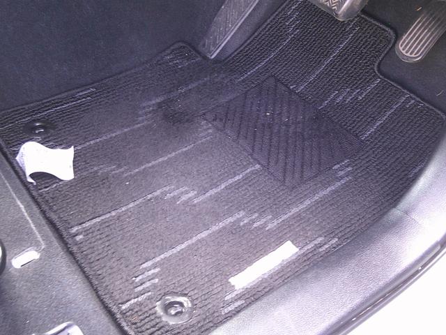 �̔����q�͑S�ԂP�N�ԑ��s�����������̕ۏؕt���ł��B�S���ۏ؂ɂȂ�܂��̂ŉ����̂��q�l�ł����߂��̊e�f�B�[���[�ɂĕۏ؏C�����\�ł��B�܂��Q�N�`�R�N�̒����ۏ؃v���������������Ă��܂��B