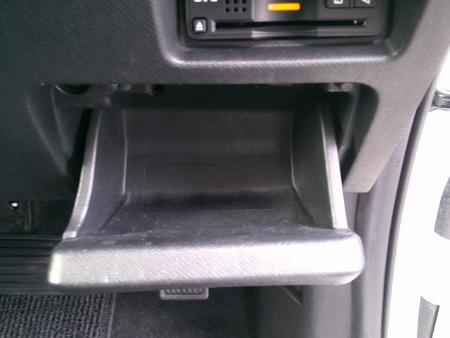 �̔����q�͑S�ԂP�N�ԑ��s�����������̕ۏؕt���ł��B�S���ۏ؂ɂȂ�܂��̂ŉ����̂��q�l�ł����߂��̊e�f�B�[���[�ɂĕۏ؏C�����\�ł��B�܂��Q�N�`�R�N�̒����ۏ؃v���������������Ă��܂��B