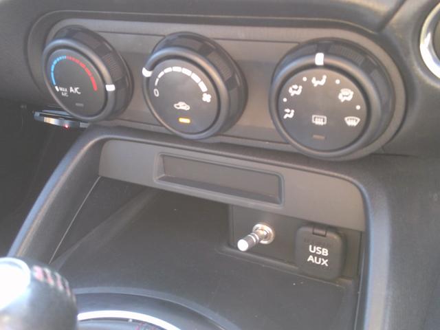 �̔����q�͑S�ԂP�N�ԑ��s�����������̕ۏؕt���ł��B�S���ۏ؂ɂȂ�܂��̂ŉ����̂��q�l�ł����߂��̊e�f�B�[���[�ɂĕۏ؏C�����\�ł��B�܂��Q�N�`�R�N�̒����ۏ؃v���������������Ă��܂��B