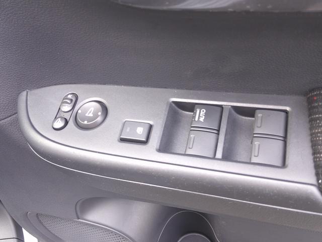 �̔����q�͑S�ԂP�N�ԑ��s�����������̕ۏؕt���ł��B�S���ۏ؂ɂȂ�܂��̂ŉ����̂��q�l�ł����߂��̊e�f�B�[���[�ɂĕۏ؏C�����\�ł��B�܂��Q�N�`�R�N�̒����ۏ؃v���������������Ă��܂��B