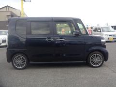 自社工場完備しており納車時の整備点検はもちろんアフターサービスや車検も安心してお任せ下さい。 7