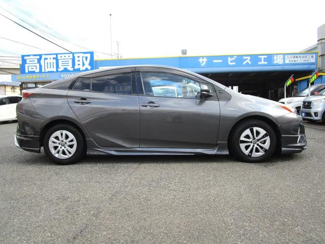 プリウス Ａ　衝突軽減ブレーキシステム　純正フルセグナビ　Ｂモニタ　社外エアロ　ＢＴオーディオ　ＥＴＣ　衝突安全ボディ　Ｐアシスト　ＬＥＤヘッドライト　オートライト　クルーズコントロール　スマートキー　Ｉストップ（11枚目）
