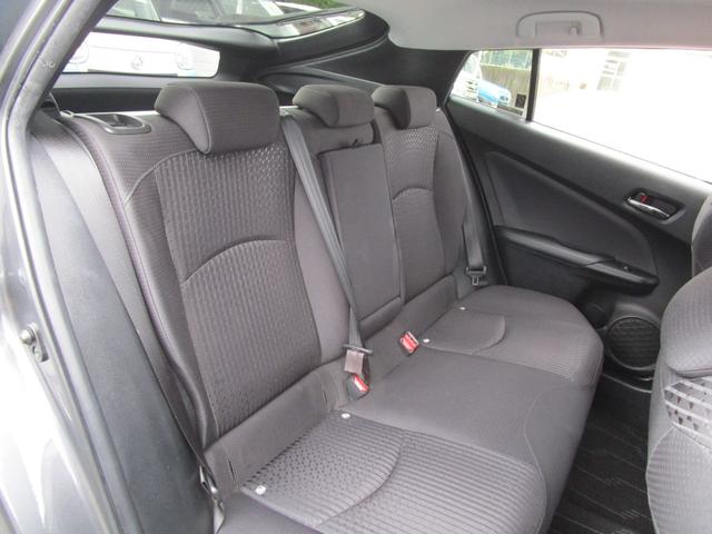 プリウス Ａ　衝突軽減ブレーキシステム　純正フルセグナビ　Ｂモニタ　社外エアロ　ＢＴオーディオ　ＥＴＣ　衝突安全ボディ　Ｐアシスト　ＬＥＤヘッドライト　オートライト　クルーズコントロール　スマートキー　Ｉストップ（18枚目）