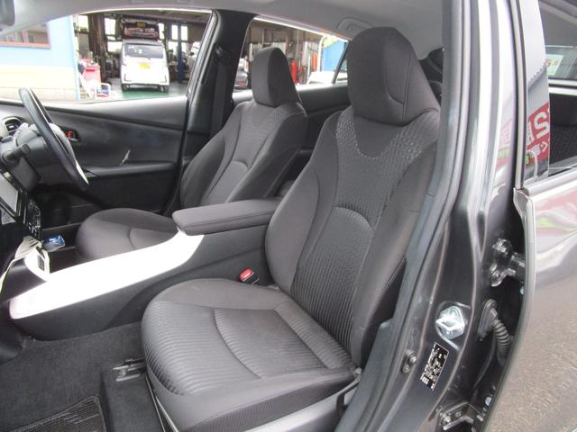 プリウス Ａ　衝突軽減ブレーキシステム　純正フルセグナビ　Ｂモニタ　社外エアロ　ＢＴオーディオ　ＥＴＣ　衝突安全ボディ　Ｐアシスト　ＬＥＤヘッドライト　オートライト　クルーズコントロール　スマートキー　Ｉストップ（27枚目）