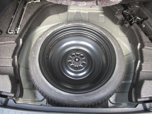 プリウス Ａ　衝突軽減ブレーキシステム　純正フルセグナビ　Ｂモニタ　社外エアロ　ＢＴオーディオ　ＥＴＣ　衝突安全ボディ　Ｐアシスト　ＬＥＤヘッドライト　オートライト　クルーズコントロール　スマートキー　Ｉストップ（40枚目）