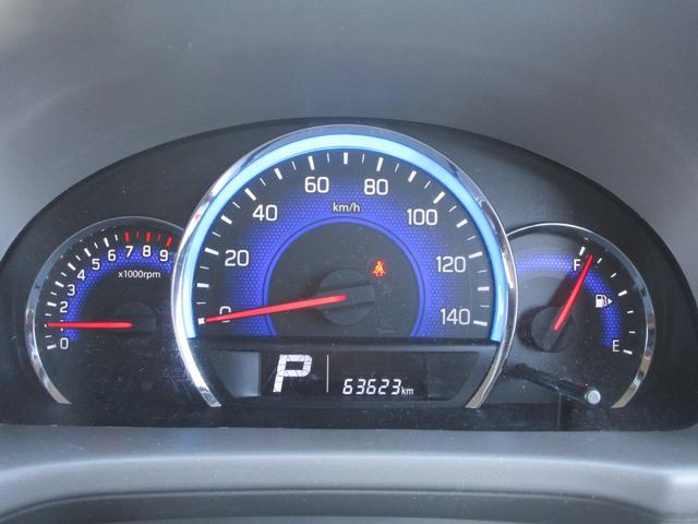 エブリイワゴン ＰＺターボスペシャル　ハイルーフ　衝突被害軽減ブレーキ　社外フルセグナビ　バックカメラ　ＥＴＣ　ＨＩＤ　両側電動スライドドア　純正１４インチアルミ　新品タイヤ　ＢＴオーディオ　ベンチシート　プッシュスタートスマートキー（7枚目）