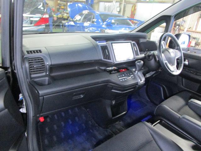 ステップワゴンスパーダ Ｚ　クールスピリット　純正９型フルセグナビ　後席モニター　両側電動スライドドア　バックカメラ　ダブルエアコン　キーフリー　ＨＩＤ　ＥＴＣ　ＢＴオーディオ　ドラレコ　クルコン　タイミングチェーン　純正１７インチアルミ（31枚目）