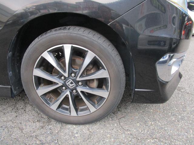 ステップワゴンスパーダ Ｚ　クールスピリット　純正９型フルセグナビ　後席モニター　両側電動スライドドア　バックカメラ　ダブルエアコン　キーフリー　ＨＩＤ　ＥＴＣ　ＢＴオーディオ　ドラレコ　クルコン　タイミングチェーン　純正１７インチアルミ（43枚目）