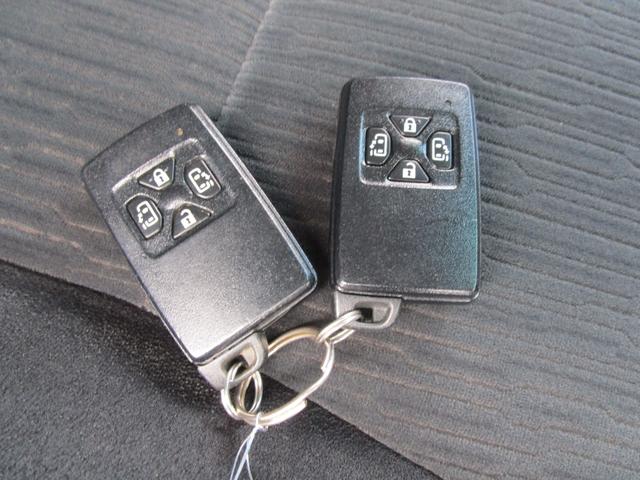 アルファード 240S 純正8型フルセグHDDナビ 後席モニター 両側パワスライドドア スマートキー&プッシュスタート バックカメラ HID ETC 三列シート 純正18インチアルミ DVD再生 BTオーディオ(23枚目)